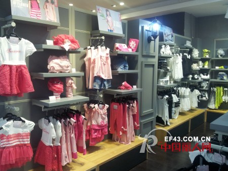 热烈祝贺兔仔唛内蒙古呼和浩特民族商场店开业