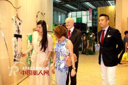 OMNIALUO欧柏兰奴“梦幻花园” 震撼深圳服交会