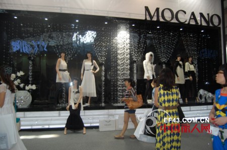 珠光宝气 摩卡奴女装闪耀深圳服交会