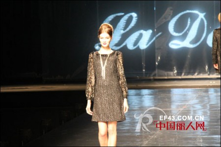 La Danum阿丹娜2013深圳展  奢华的T台秀 唤醒灵魂的视觉