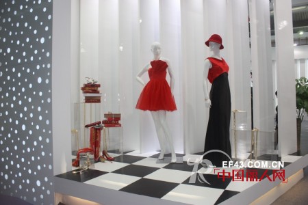 高贵奢华的女装品牌DAZZLING SUN惊艳2013深圳服交会