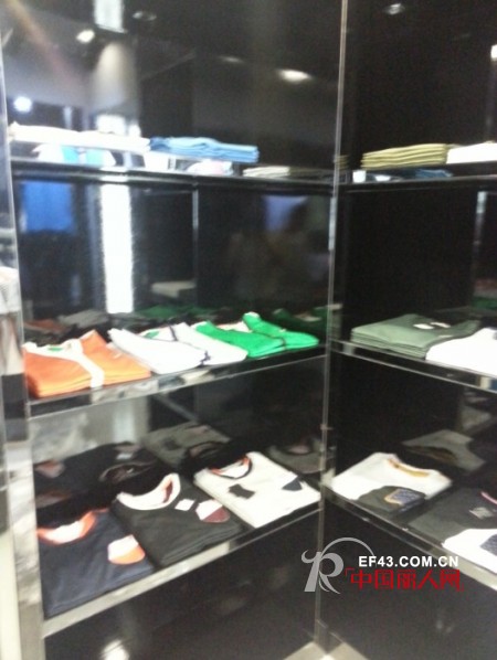 热烈庆祝黑蝠社男装品牌江苏无锡新店盛大开业