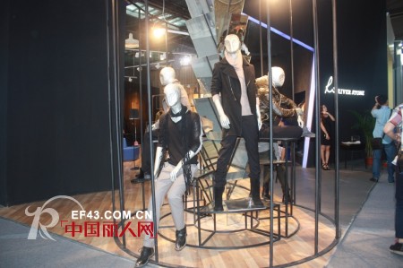 RIVER STONE瑞弗史东酷炫来袭 闪耀深圳服装展