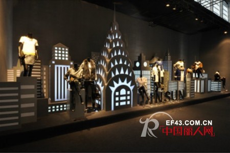 影儿时尚集团携旗下五大品牌绽放深圳会展中心