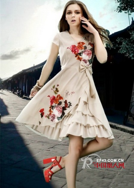 都市时尚女装秀蓓儿 刮起夏日民族风