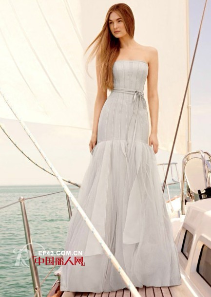 Vera Wang王薇薇2013秋冬新款婚纱上市
