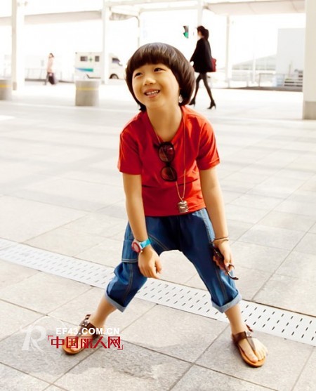 仲夏韩流袭来 皮咔精灵 潮流时尚吸睛装扮