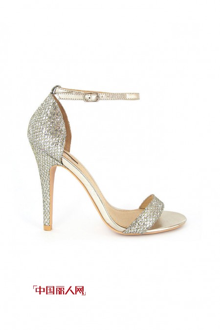 婚纱美鞋巧搭配 婚礼中不可忽视的重点