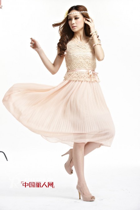 SKOFF诗柯芙裸粉色单品  随性迷人