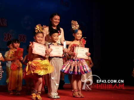 叮当猫再次携手新丝路少儿模特大赛