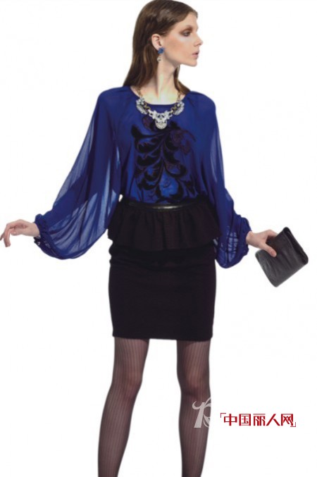 连奴女装秋季包臀裙,打造十足女王气场