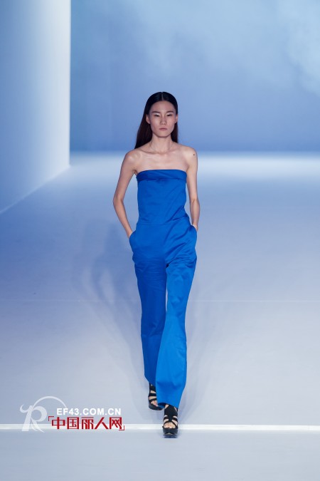 朗黛国际十周年庆典酒会暨新品M.HITI华美震撼谢幕