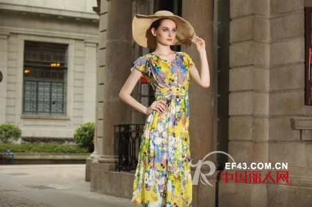 rang-ai让爱时尚品牌女装  甜美印花裙装点盛夏