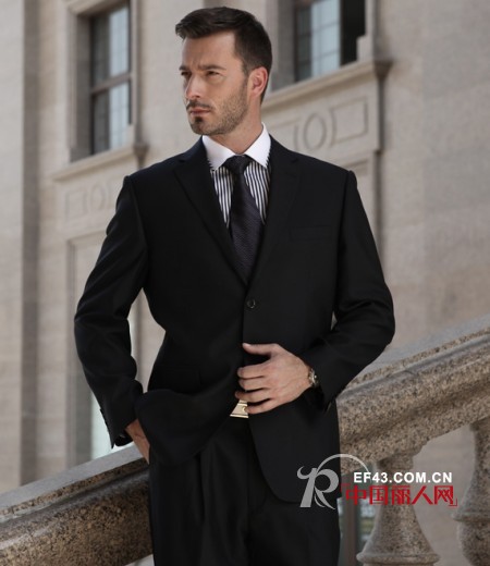 布鲁斯金熊 - PRUCE BEAR