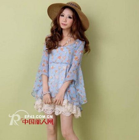 清凉度假巧搭配 玩乐时尚两不误