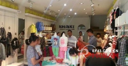 热烈祝贺卡琪屋昆明官渡专卖店盛大开业