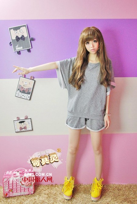 非主流服饰流行趋势  青春就要做自己