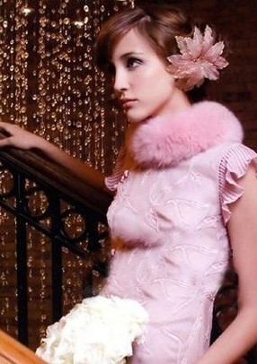 旗袍发型巧搭配 各式发型显不同气质