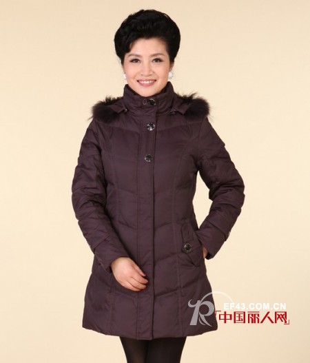 时尚妈妈装羽绒服  让大爱流淌在冬季