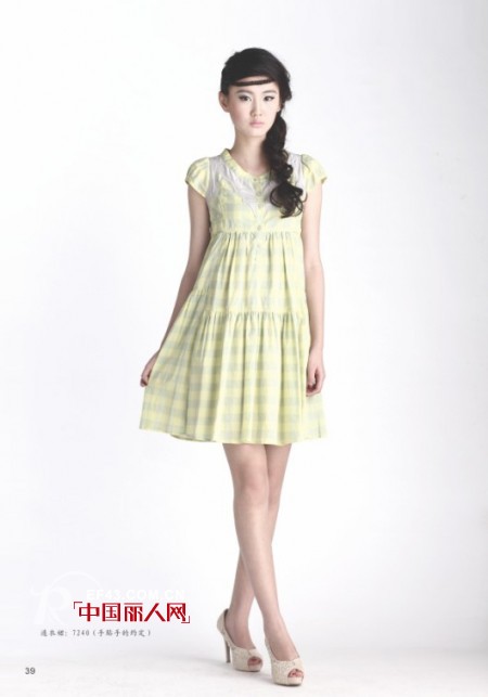 香港素言女装 独特的美感艺术融于时尚