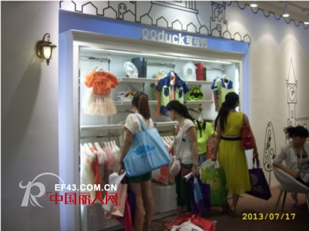 可可鸭童装“火爆”上海CBME孕婴童展