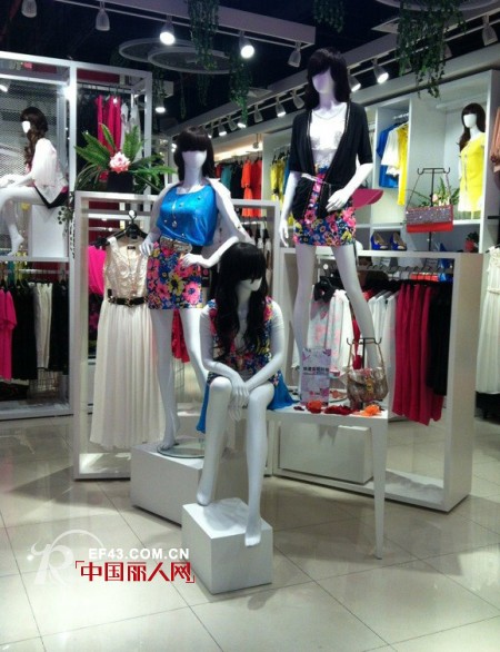 佛山大沥新都会emu红玫瑰新店开业