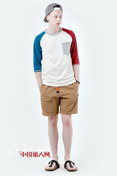 T恤+短裤 夏季阳光男经典搭配
