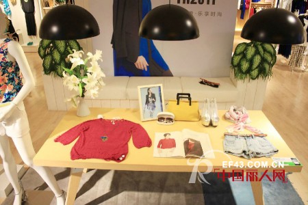 TH2011上海金山店重装升级  购物免费办理VIP会员卡