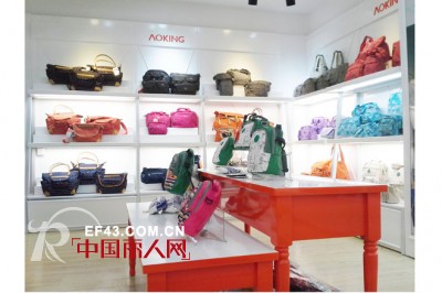 奥王箱包成都店7月份销售业绩“惊艳”