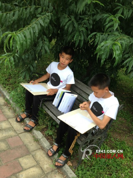 2013MO&Co服饰MO-art夏令营正式启程