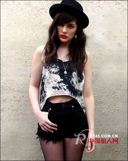 清凉背心巧搭配  潮人街拍也fashion