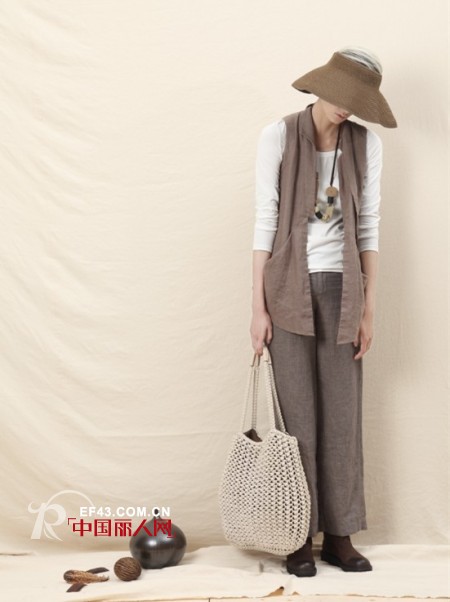 回归本色 Dins底色女装2013秋款新品上市