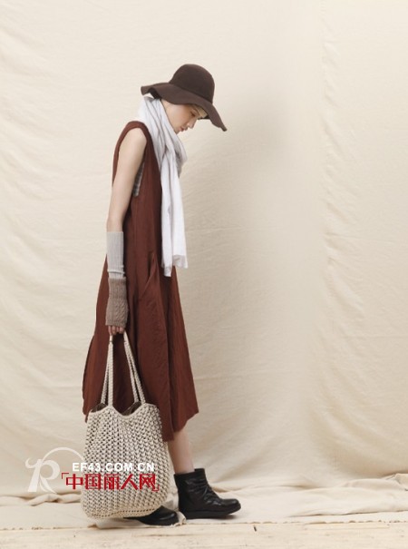 回归本色 Dins底色女装2013秋款新品上市