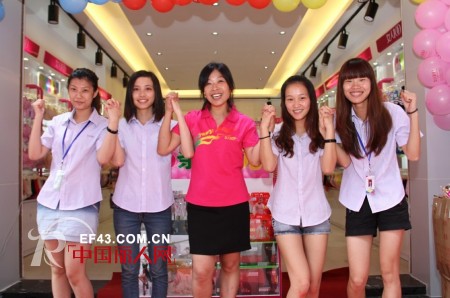 女人100东莞清溪品牌店隆重开业 诚招空白区域代理商