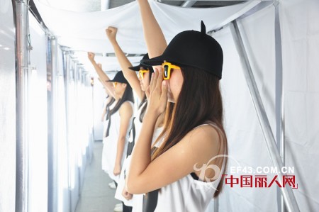 CRZ party秀的不是服装,是创意!