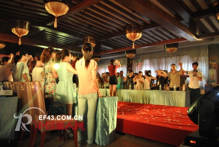 浪漫春天2013秋冬新品成都发布会暨品牌推广会精彩瞬间