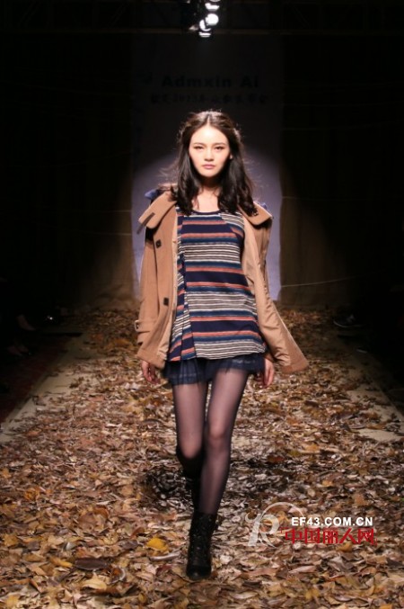 歆艾品牌女装2014春季“SAYS花语”新品发布会即将开幕