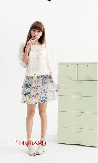 选对a字裙 轻松减龄变年轻