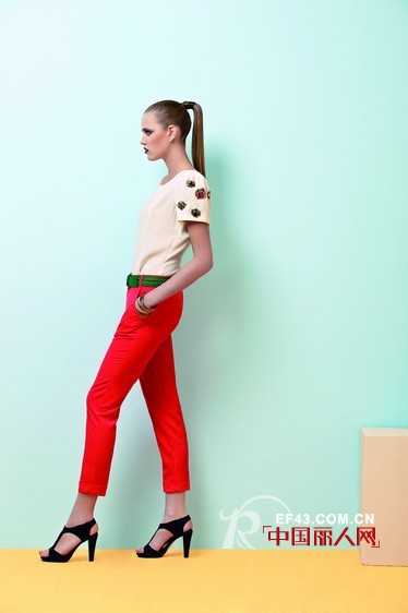 清熟干练装扮 CARMEN卡蔓夏装单品搭配