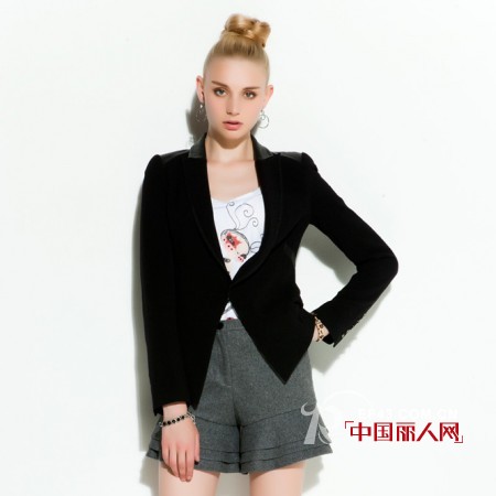 衣伴沁香秋冬新品 演绎气质魅力女性