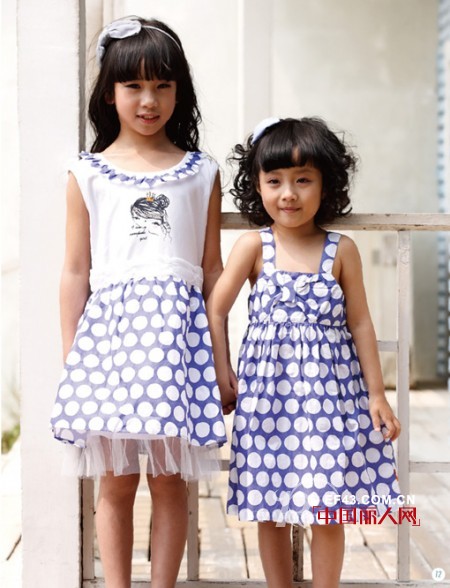 班吉鹿童装  未来的美好我们一起努力