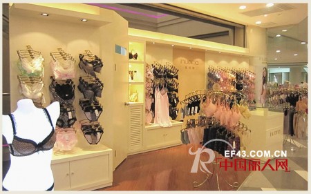 从消费者角度出发  让店铺装修为你的内衣店带来更多人流