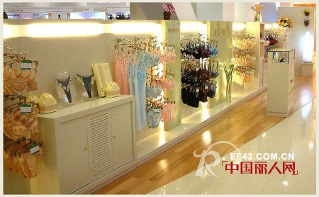 从消费者角度出发  让店铺装修为你的内衣店带来更多人流