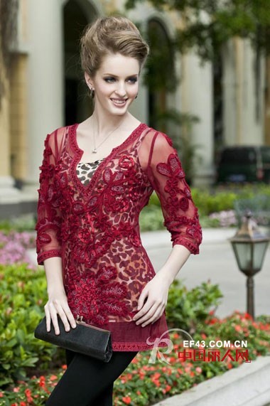 高贵奢华的成熟女装 穿出性感好身材