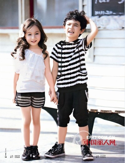 如何挑选适合自己的连衣裙,T恤装 怎么搭配都好看