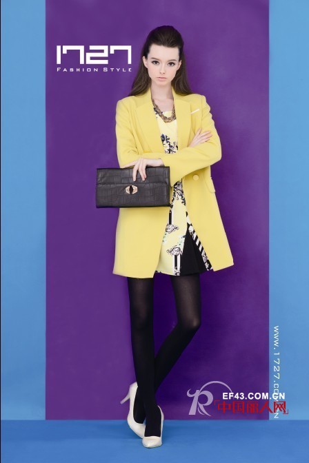 1727品牌2013秋冬女款廓形大衣早登场