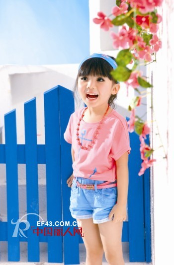 T恤如何搭配裤子 巧搭短T魅力无限 我们的时尚新主张