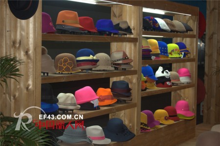 MOSSANT梦萨缇法式帽饰亮相广州国际服装节