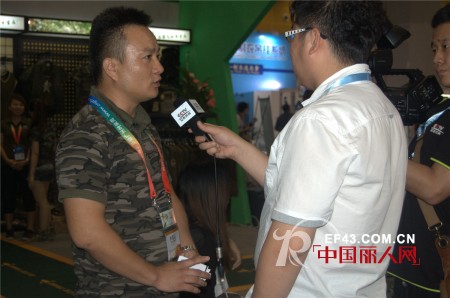 精英部落登陆广州国际时装节 接受CCTV专访