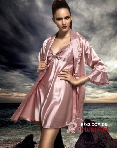 女人100内衣 七夕情人节事业线发威